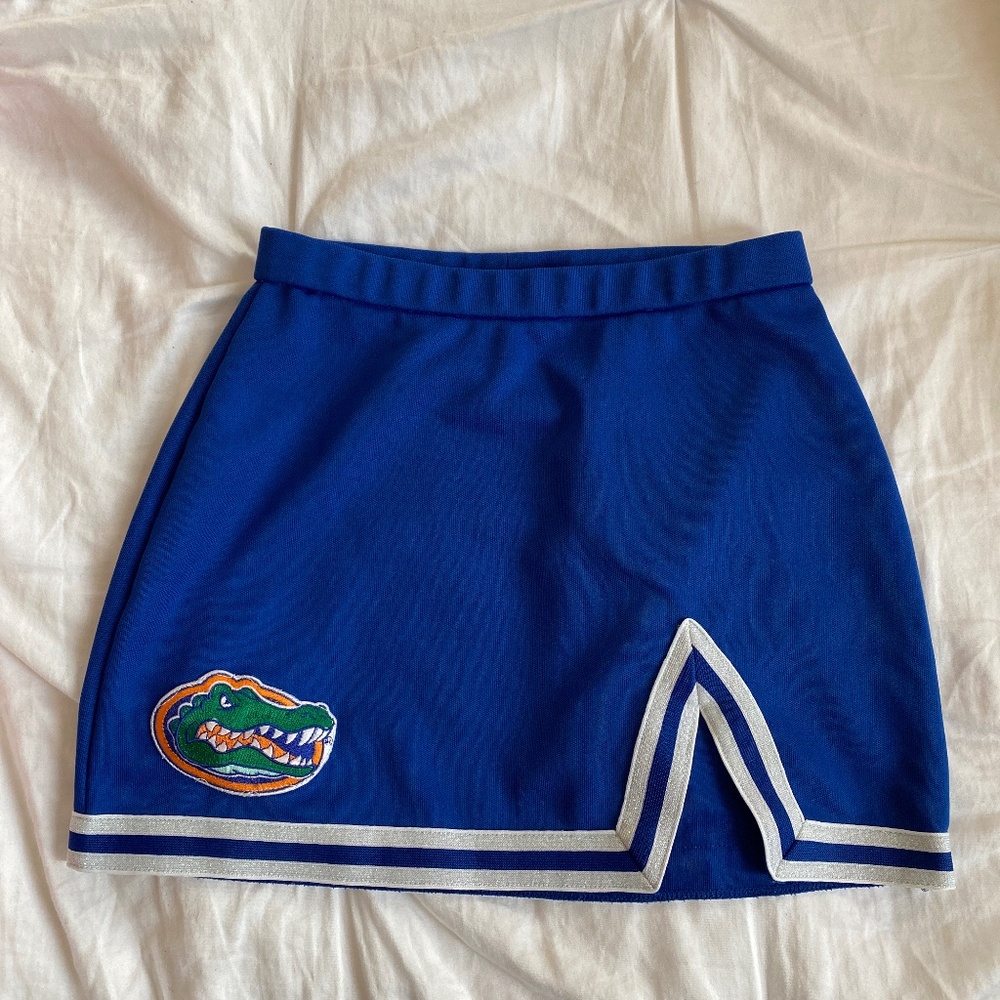UF tailgate skirt